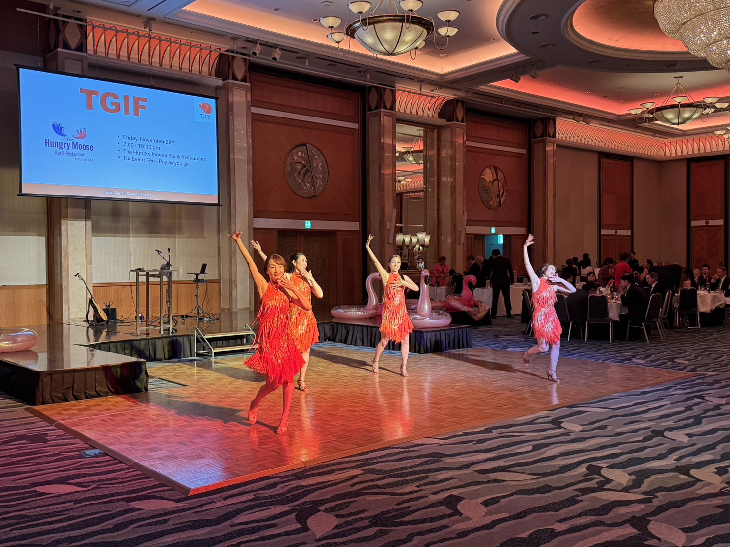 アメリカ領事館、カナダ領事館主催のパーティーでパフォーマンス